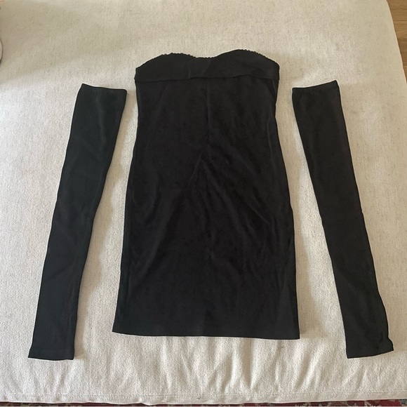 BLACK BODYCON DRESS WITH SLEEVES - Picture 6 of 10